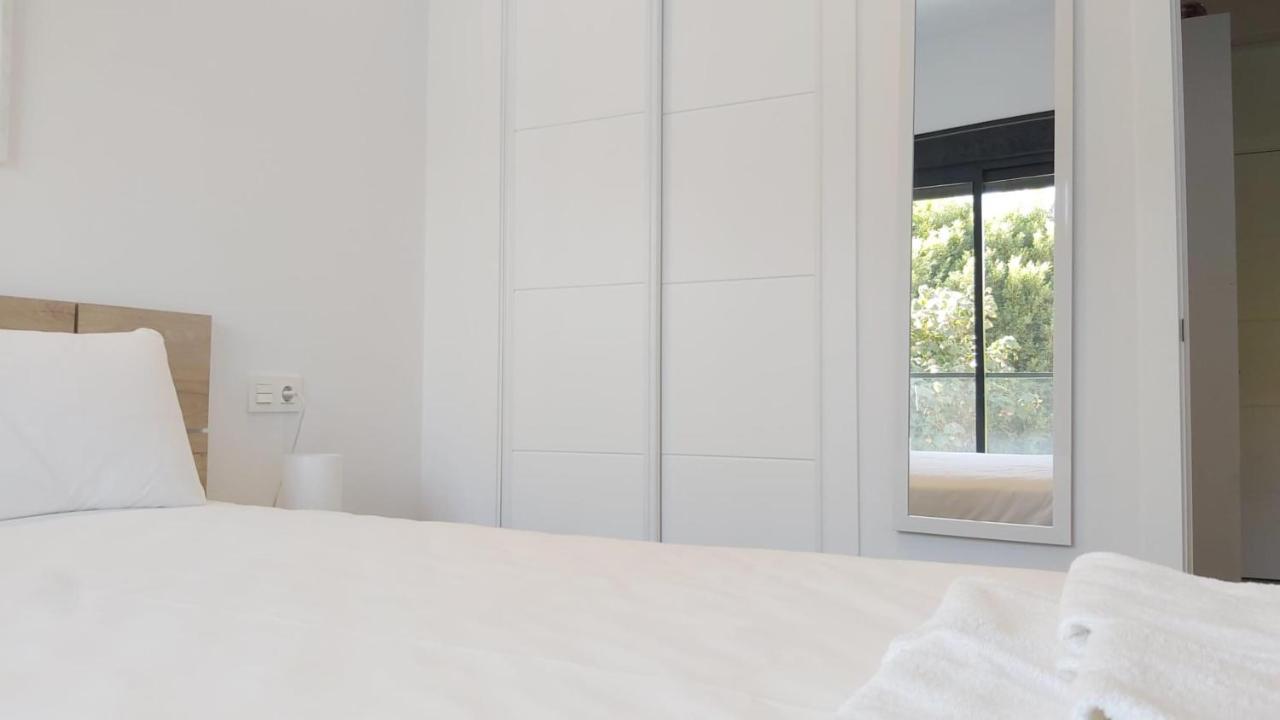 Апартаменты Del Parque Flats Urban Adults Luxury Малага Экстерьер фото