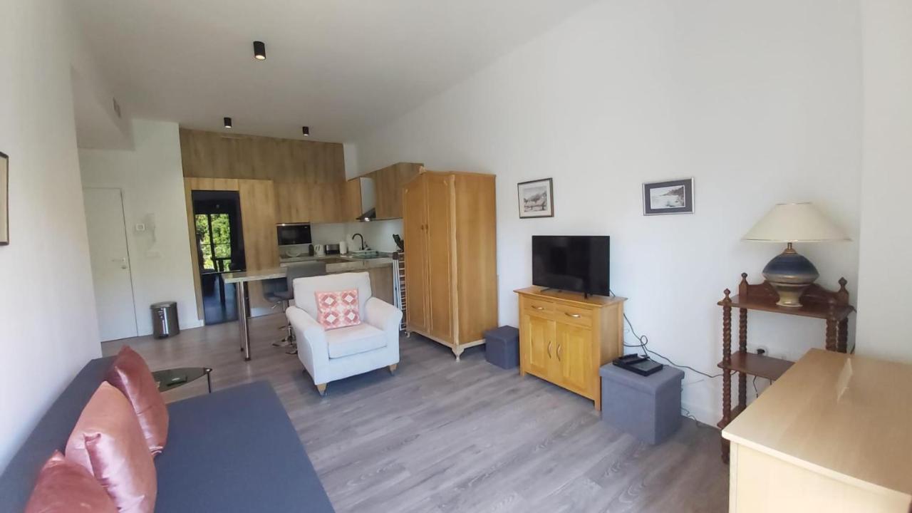 Апартаменты Del Parque Flats Urban Adults Luxury Малага Экстерьер фото